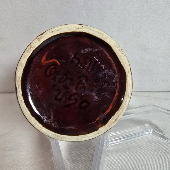 Hull ceramic /pottery creamer_pitcher 32ozs in brown - Picture 5 of 9